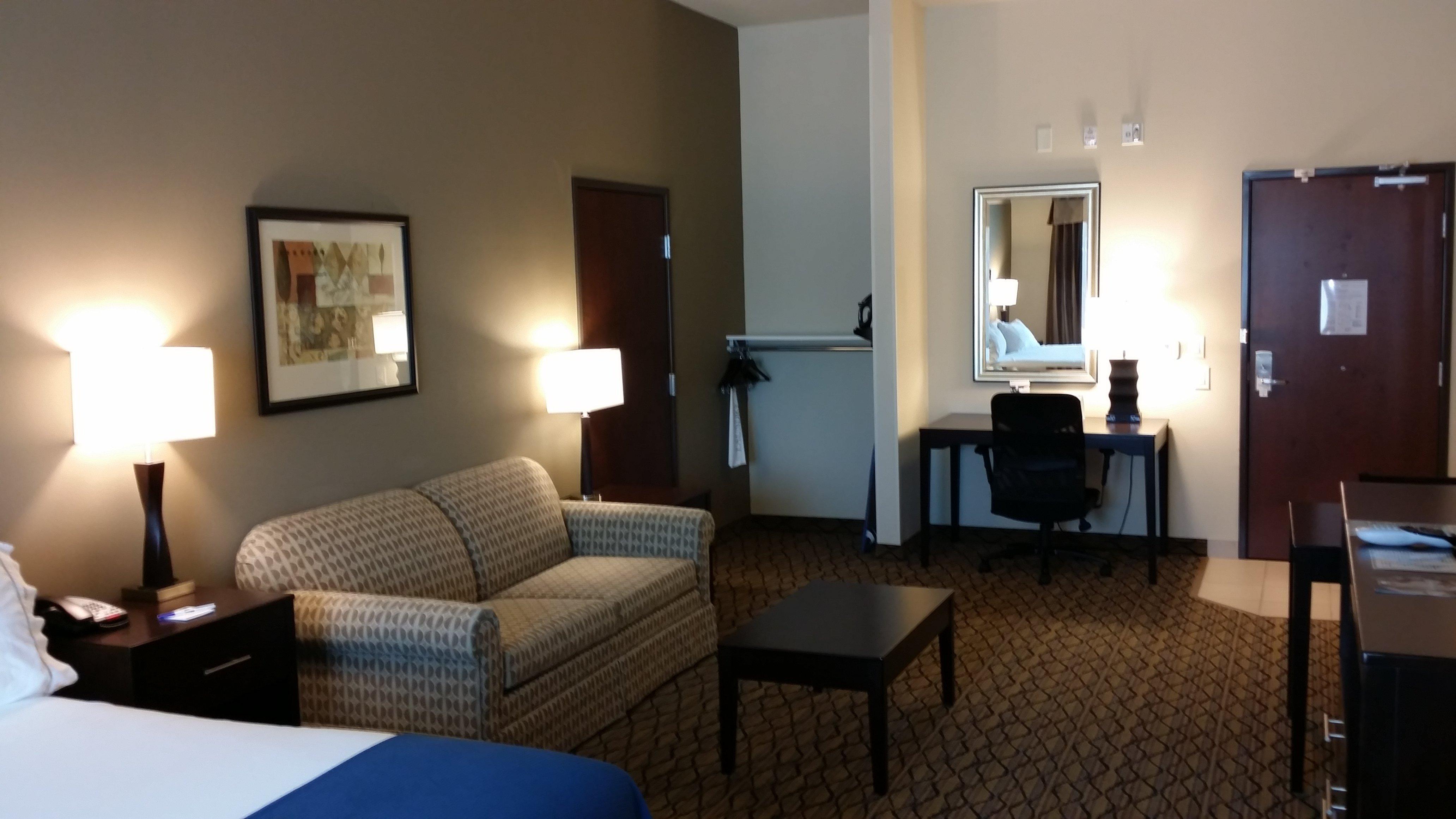 Express & Mimbres Valley By Ihg Deming
