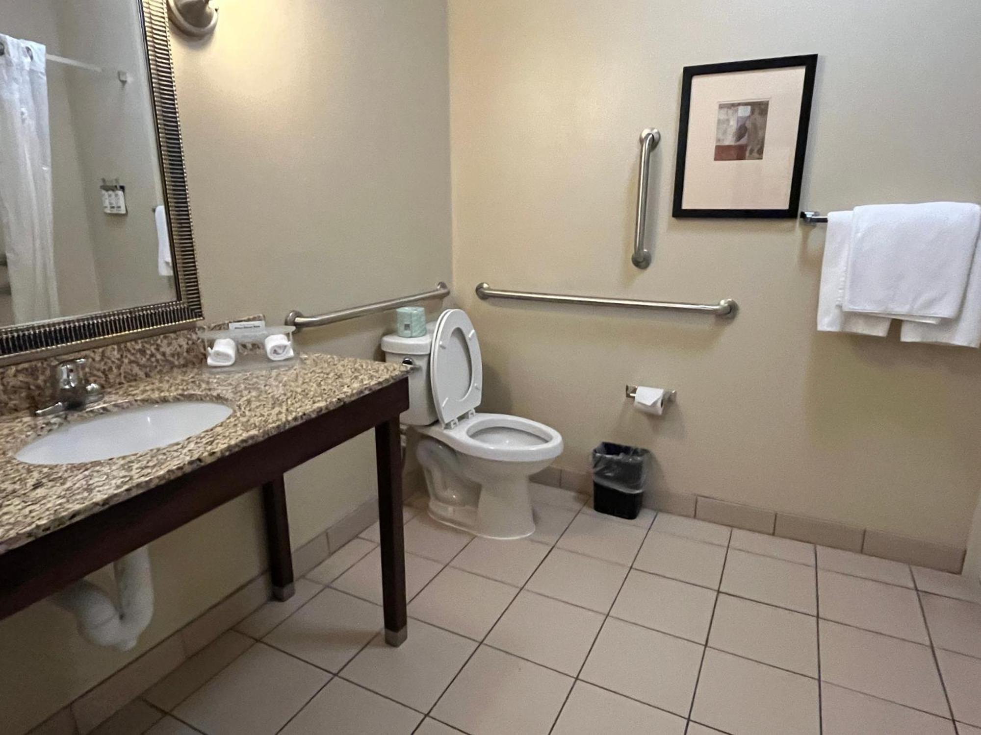 Hotel Express & Mimbres Valley By Ihg