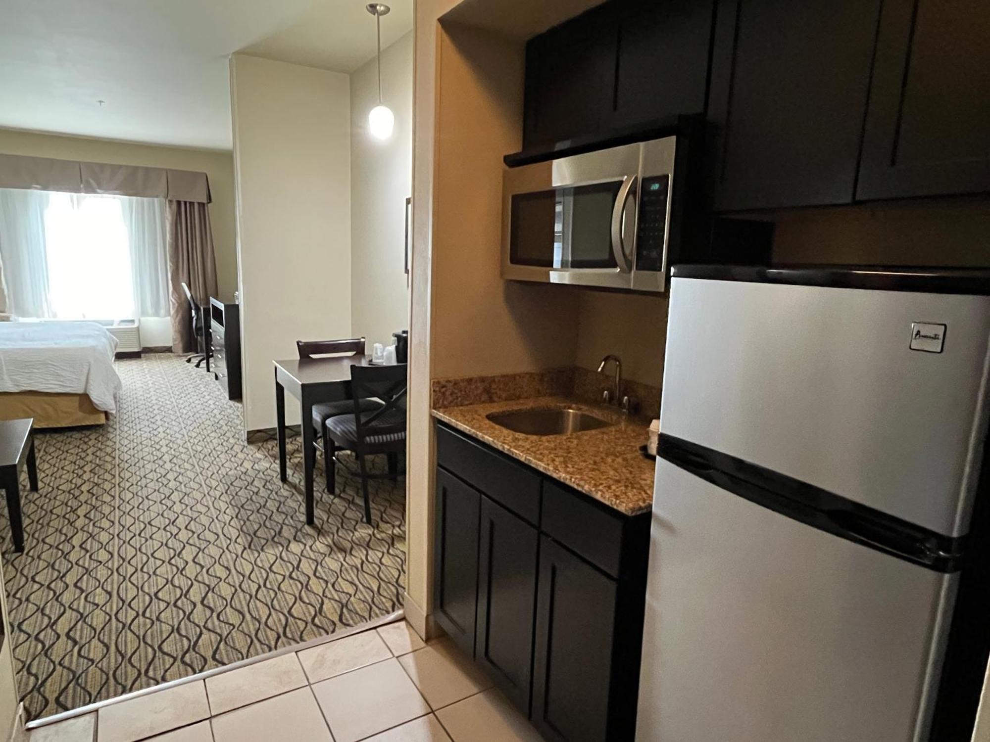 Hotel Express & Mimbres Valley By Ihg